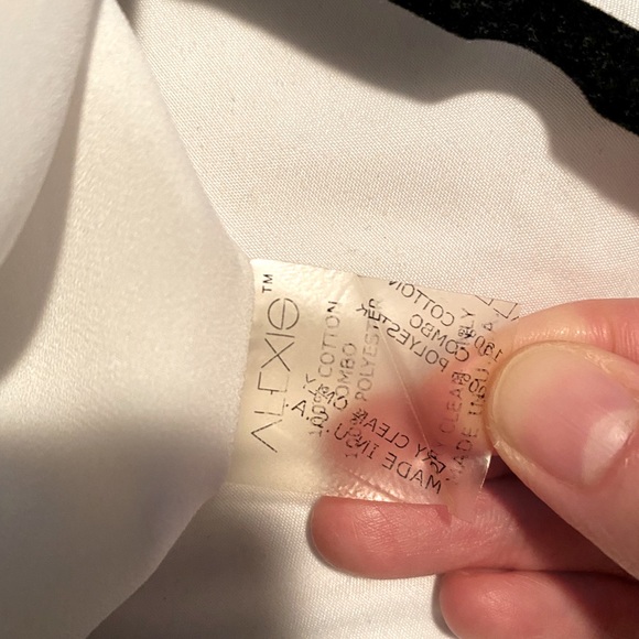 Alexis white sleeveless blouse - Picture 7 of 7